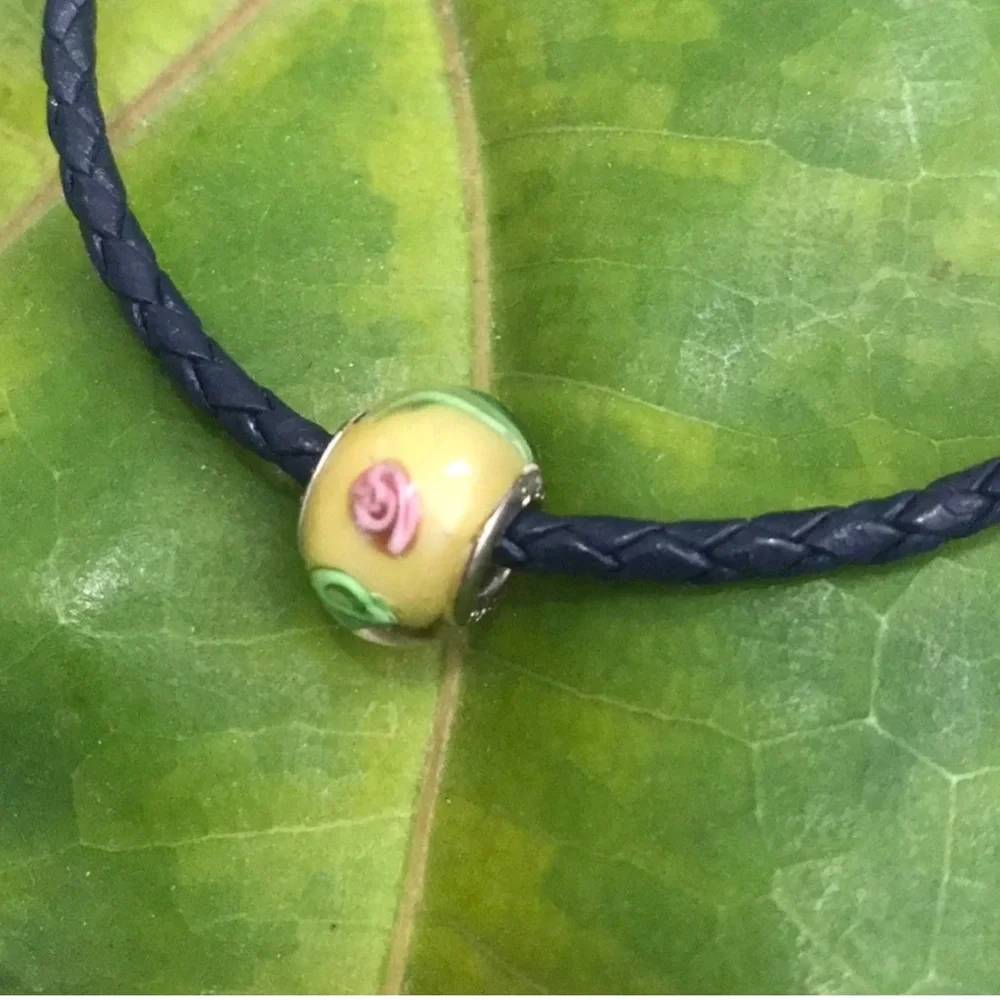 .925 sterling silver‎ Charm